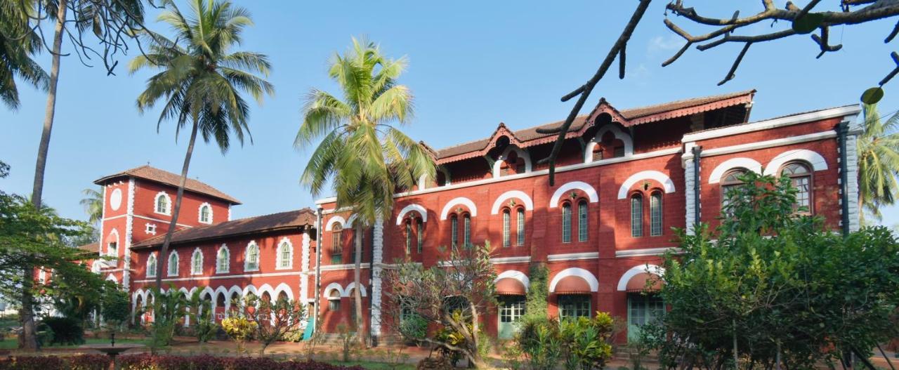 Sawantwadi Palace Boutique Art Hotel Exterior photo
