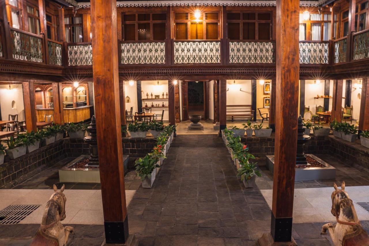 Sawantwadi Palace Boutique Art Hotel Exterior photo