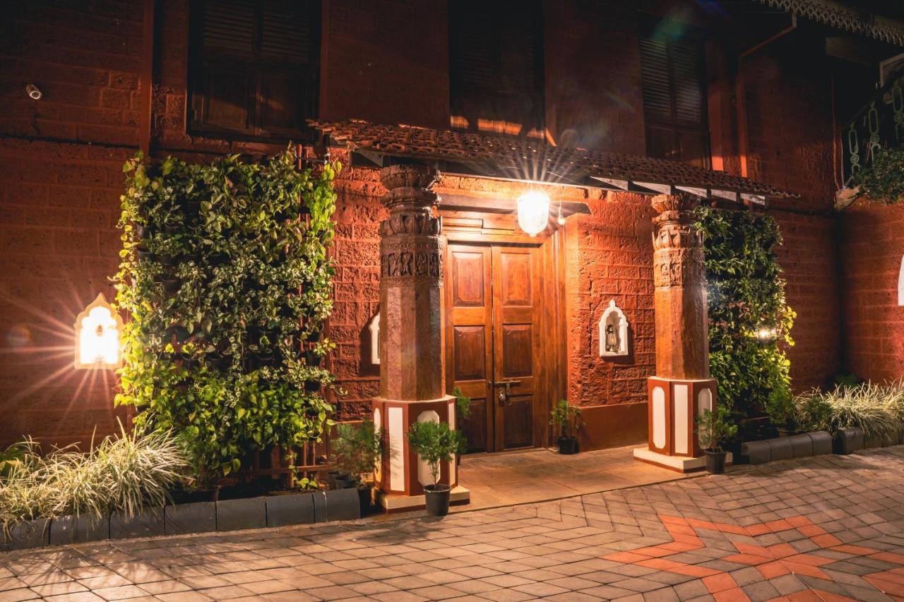 Sawantwadi Palace Boutique Art Hotel Exterior photo