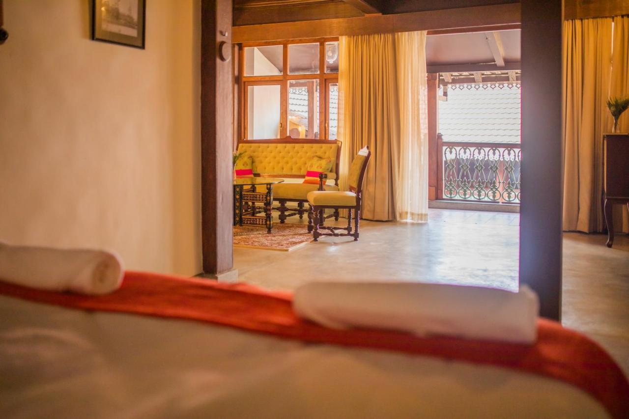 Sawantwadi Palace Boutique Art Hotel Exterior photo