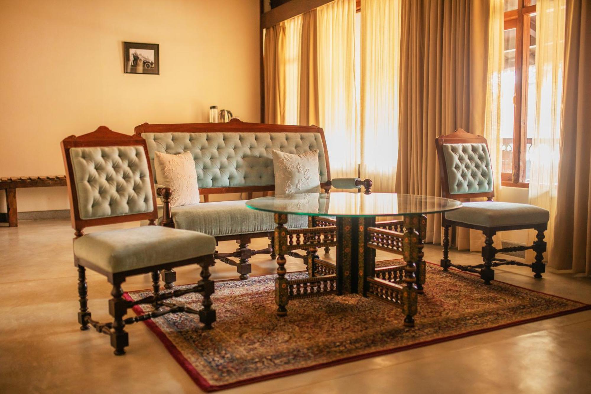 Sawantwadi Palace Boutique Art Hotel Exterior photo