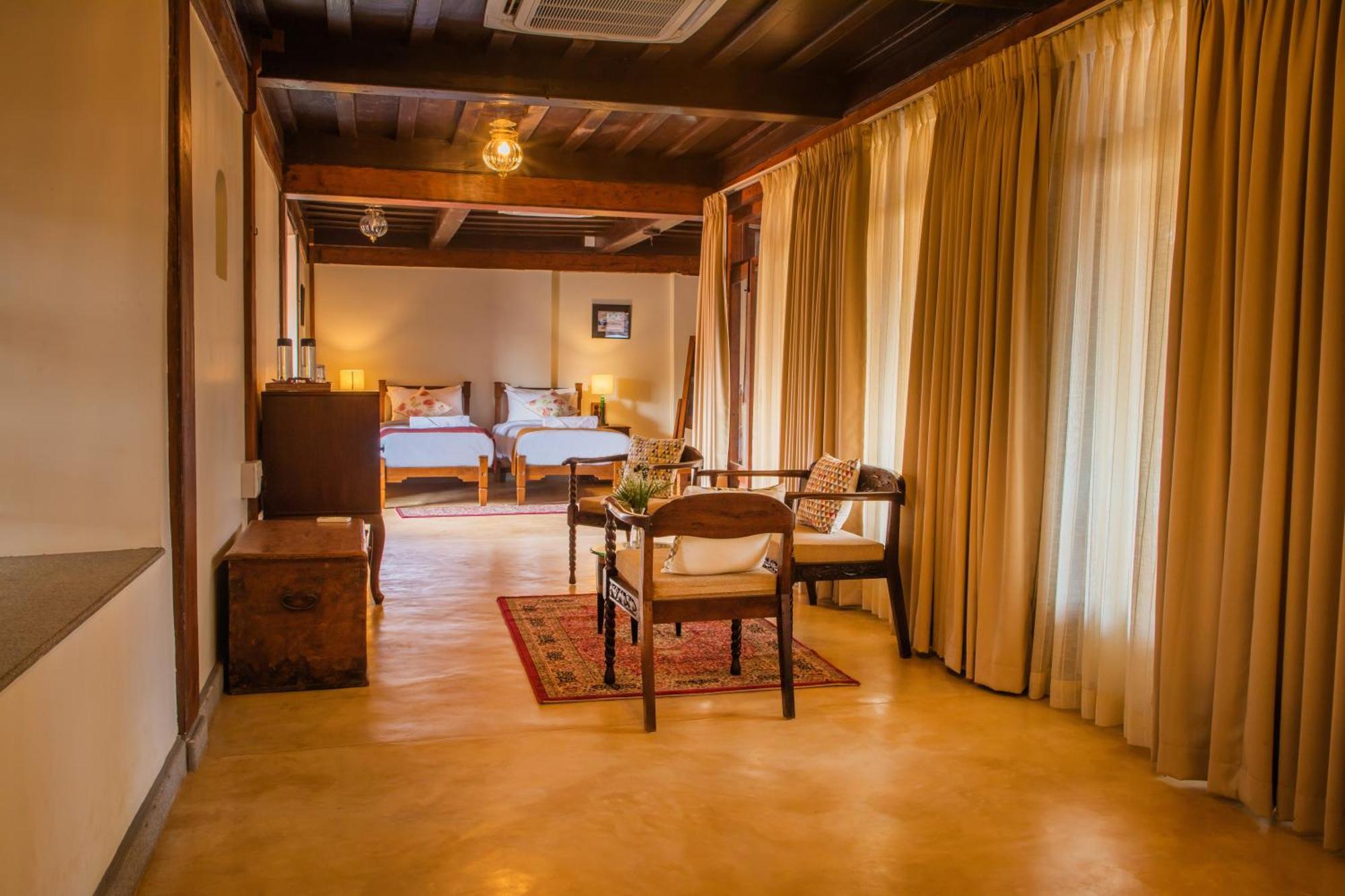 Sawantwadi Palace Boutique Art Hotel Exterior photo
