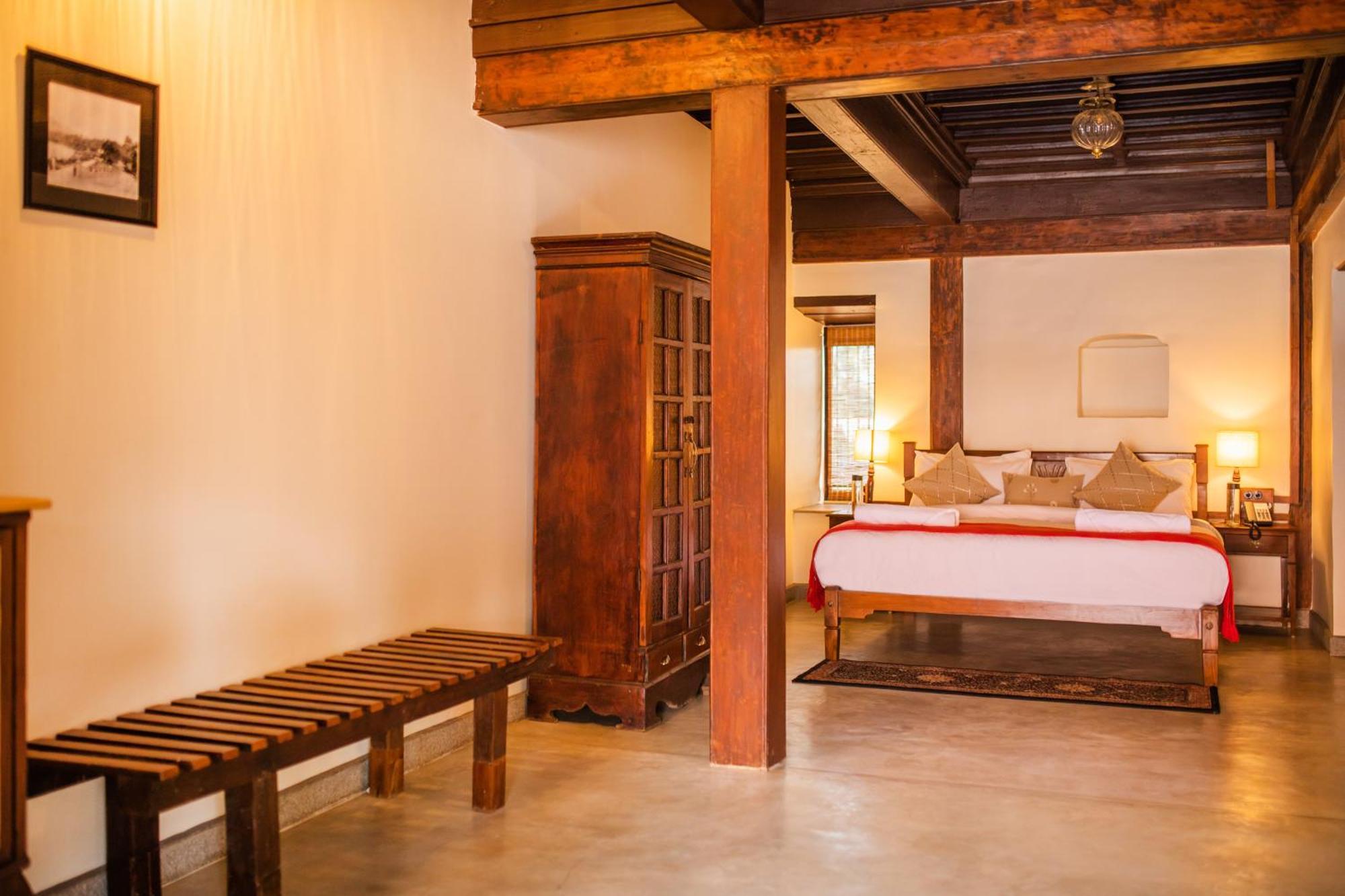 Sawantwadi Palace Boutique Art Hotel Exterior photo
