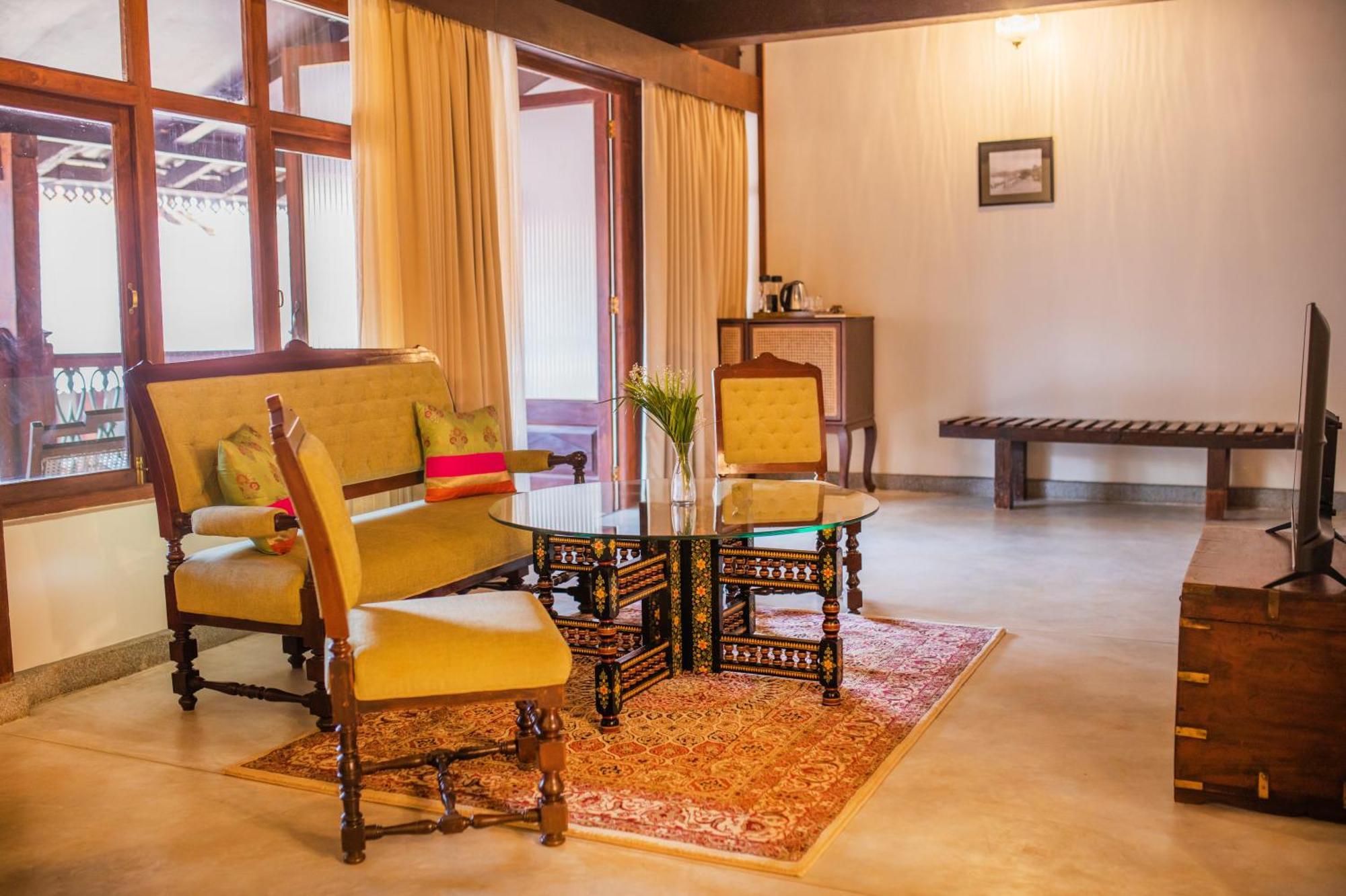 Sawantwadi Palace Boutique Art Hotel Exterior photo