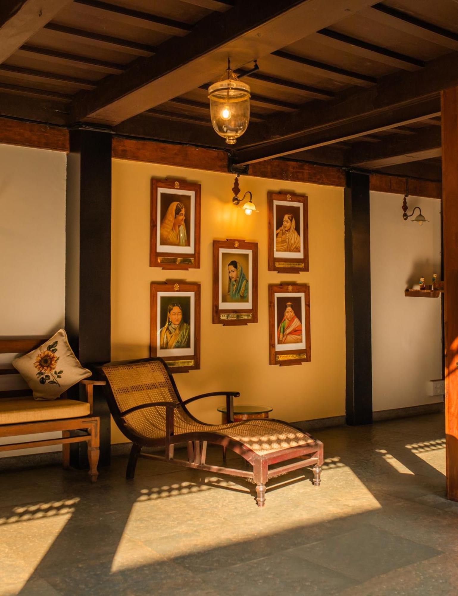 Sawantwadi Palace Boutique Art Hotel Exterior photo